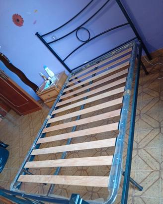 Rete in doghe con testiera letto