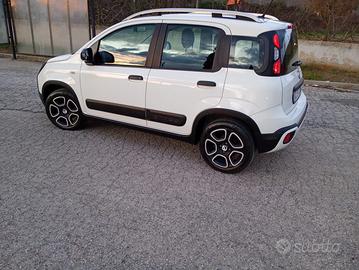 FIAT Panda Cross hybrid unico proprietario