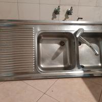 lavello +miscelatore+ scarico