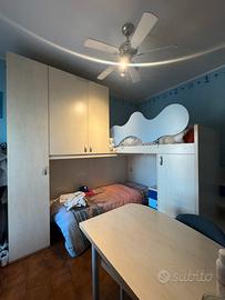 Cameretta completa su misura in legno di qualità