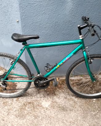 Bici verde raggio 26 mtb