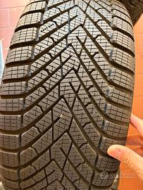 Gomme Pirelli cinturato 205/40 R18 invernali