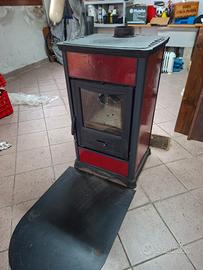 Stufa a legna Dal Zotto,  con piastra e kit fumij