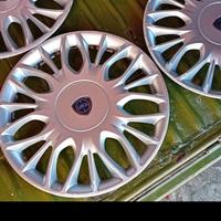 4 copricerchi ypislon da 15 tutto 25 euro 