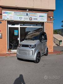 Microcar per anziani e disabili