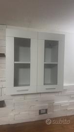 Mobile pensile cucina ante vetro