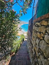 Taormina appartamento fronte mare