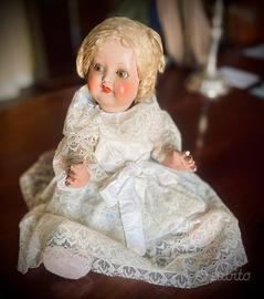 Bambola antica