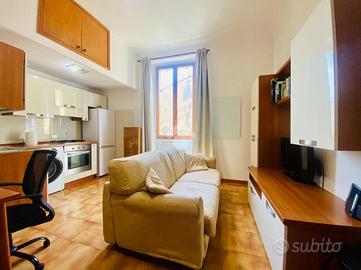 MONOLOCALE A MILANO