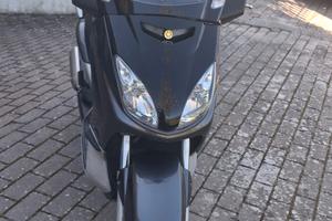 vediamo  scuter  x max 250