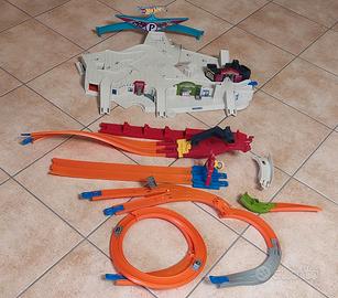 Garage Hot wheels shark