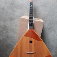 Balalaika russa