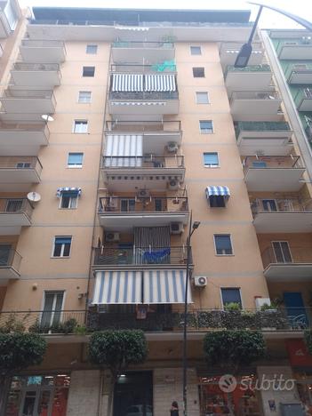 Viale LIGURIA - Ampia metratura Cod.A1238