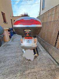 Piaggio x9