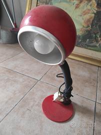 Lampada da tavolo 