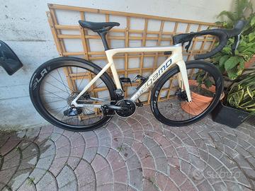 Bici Megamo con Gruppo Sram force 12v disc 