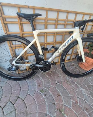 Bici Megamo con Gruppo Sram force 12v disc 