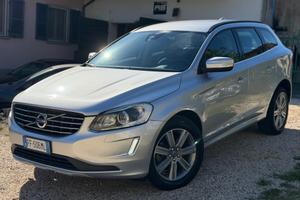 Volvo XC60 D4 AWD MOMENTUM 4x4 KMCERT GARANZ