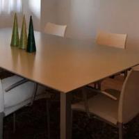 Tavolo di design Less di Unifor