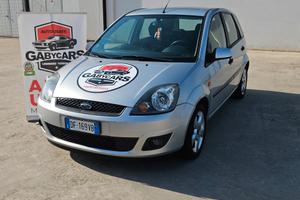 Ford Fiesta 1.4 TDCi 5p. Ghia