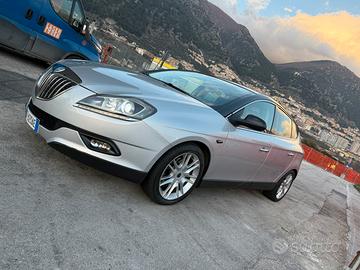 LANCIA DELTA 1.6 DIESEL 120CV