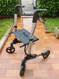 Girello deambulatore Helavo Rollator 1010