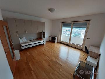 Da 01/04 grande singola via dogana