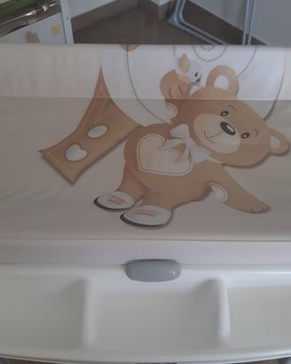 Fasciatoio con vaschetta bagno della CAM con ruote