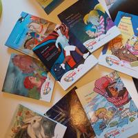 raccolta di 8 libri con 2 raccoglitori 