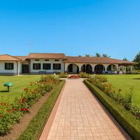 Villa padronale con piscina e parco privato, a poc