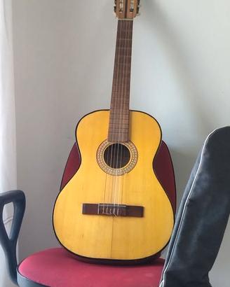 Chitarra classica Estudiantina