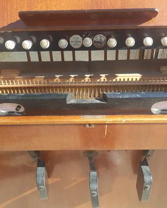 armonium inizio 900 D.G.TUBI -Lecco da restaurare