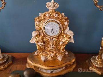 Trittico orologio con candelabri stile barocco