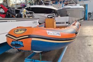 gommone in condizioni impeccabili