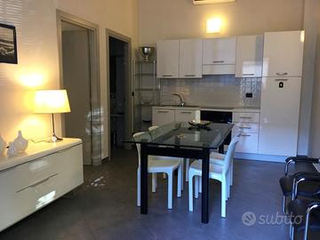 Centro corso re umberto pressi signorile bilocale