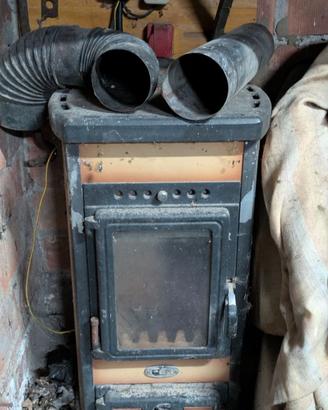 Stufa a legna piccola