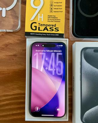 Iphone 15 Pro Perfetto + 2 cover e pellicola