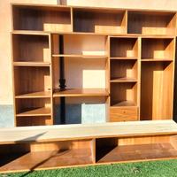 Libreria in legno massiccio