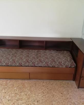 Divano letto in legno
