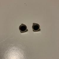 Nove25 orecchini a lobo puntinato