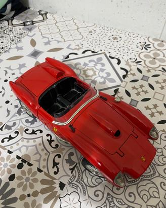macchina da collezione Ferrari  250 testa rossa