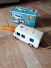 AMBULANZA GIOCO VINTAGE FILO GUIDATA FUNZIONANTE