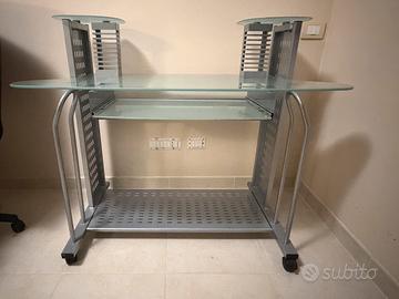 Scrivania vetro e metallo con ruote