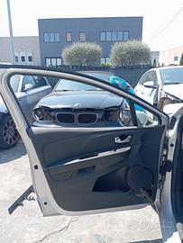 Alzavetro anteriore sx RENAULT CLIO 4 anno 2017