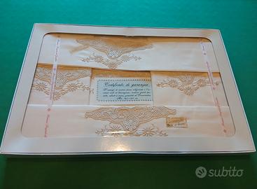 Lenzuolo e Federe ricamati "Linea Valentino"