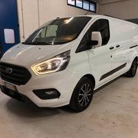FORD CUSTOM HYBRID 170CV PASSO LUNGO UNICO PROP