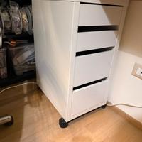 Cassettiera su ruote