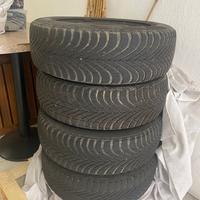 Pneumatici invernali con cerchi in ferro