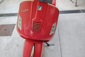 vespa GTS 300