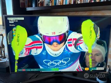 Samsung smart TV 50 pollici JU6800